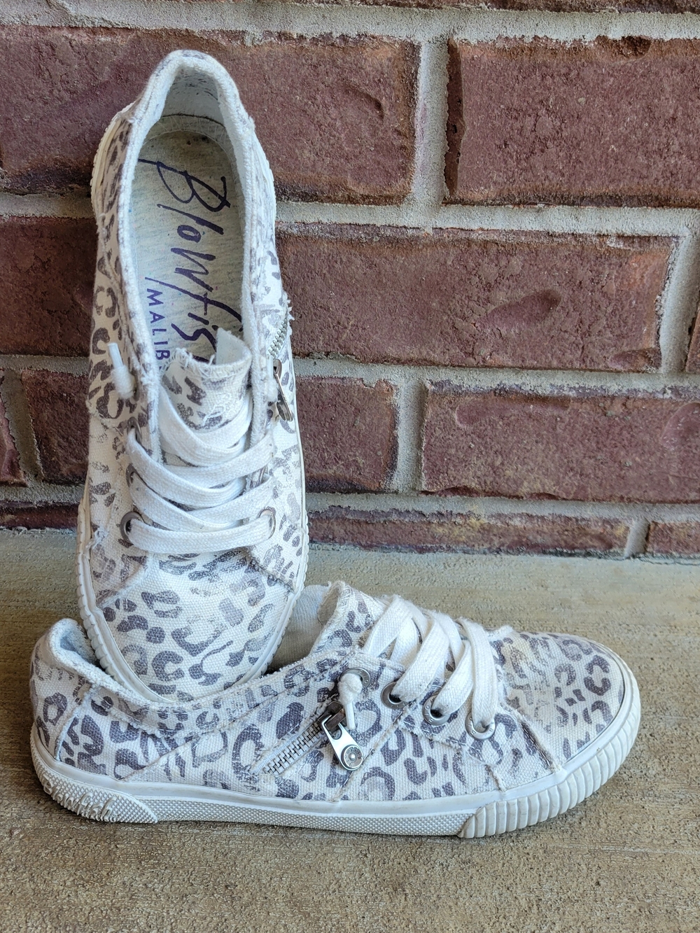 Blowfish Malibu Cream Leopard Lace-Up Sneakers
